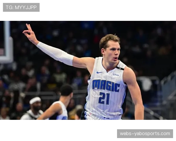 瓦格纳第四节连续取分守住领先 魔术锋线突破上篮效率极高